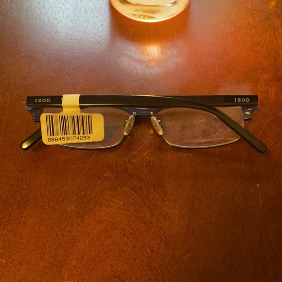 IZOD glasses - Picture 2 of 2